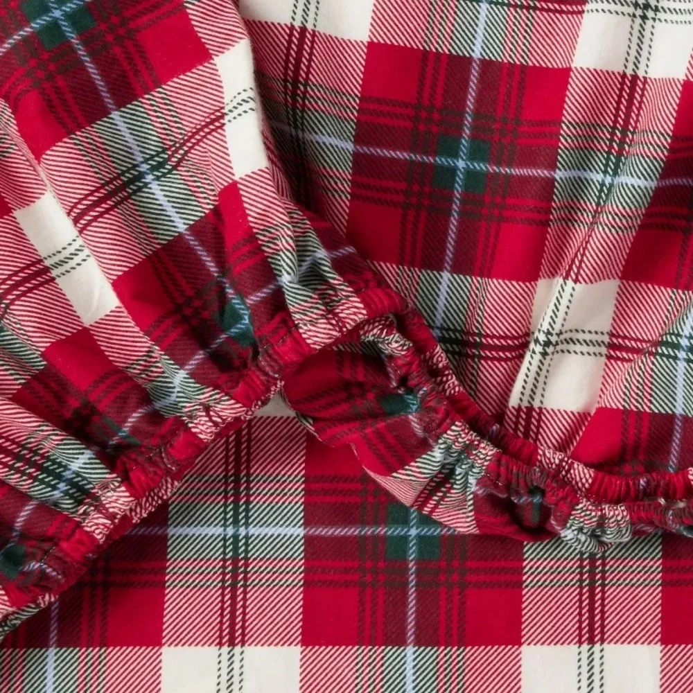 Queen 400 Thread Count Performance Holiday Sheet Set Green/Red Plaid - Threshold